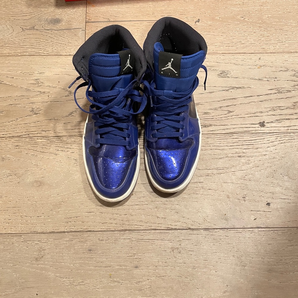 Jordan 1 Retro Deep Royal